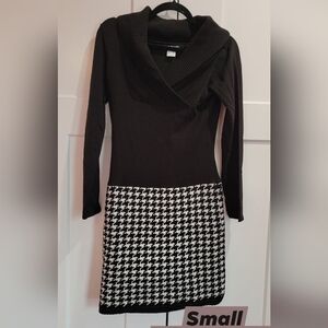 VENUS Black and White Houndstooth Dress